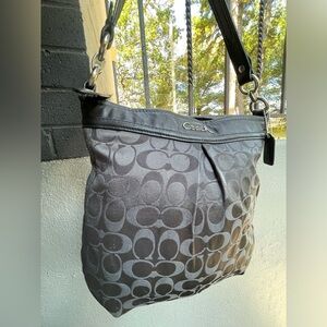 COACH BAG,Coach Black Signature Shoulder Bag.